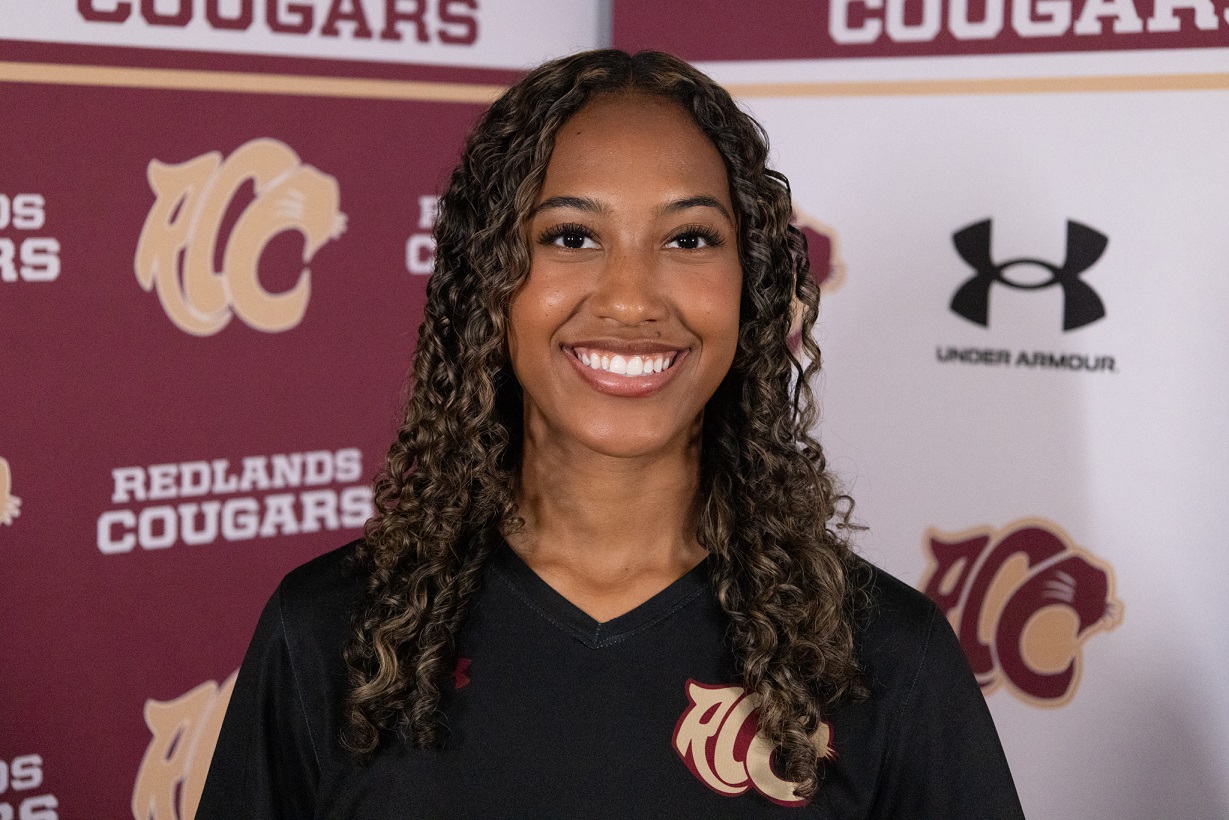 Janiya Loreto Freshman Headshot